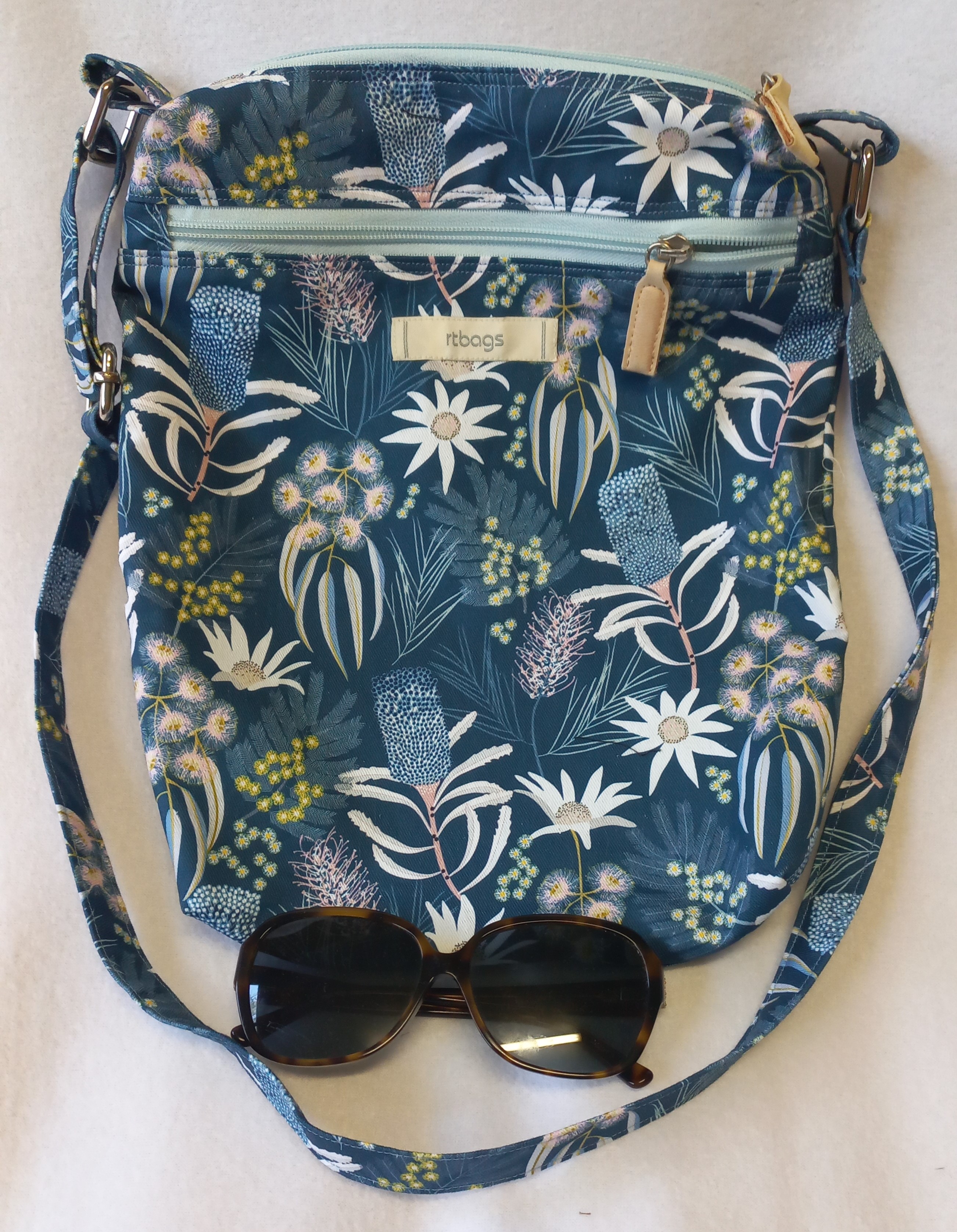 Talia, Tall, Adjustable strap